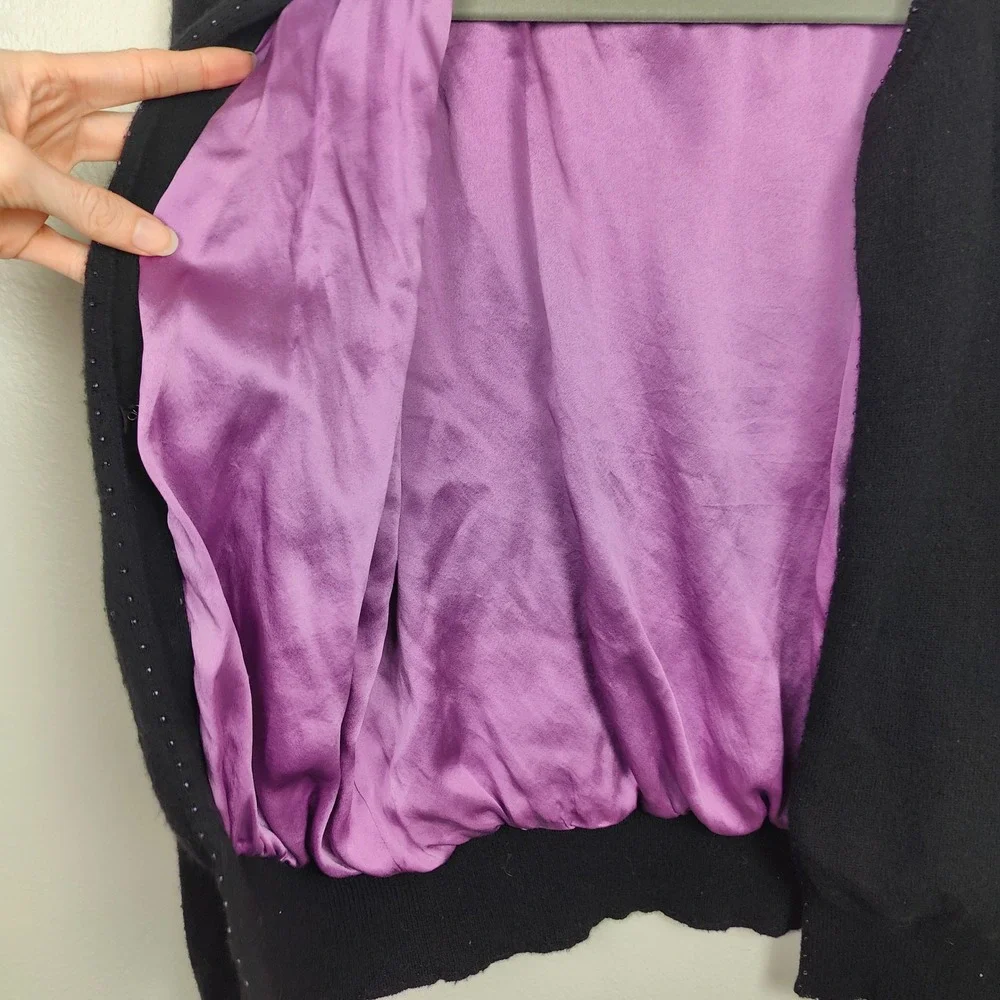 White + Warren Cashmere Cardigan‎ Sweater Womens Medium Black Purple Silk Lining